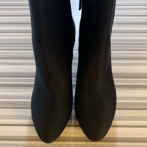 New Donald J. Pliner elyna boots